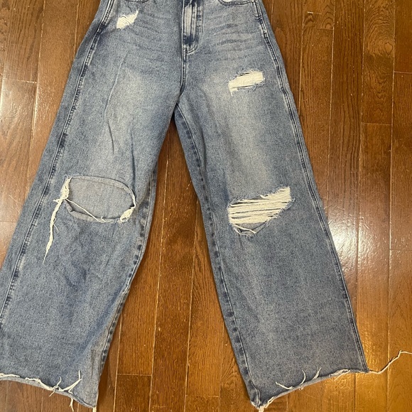 Wide leg distressed jeans, good condition worn once. - Picture 2 of 5